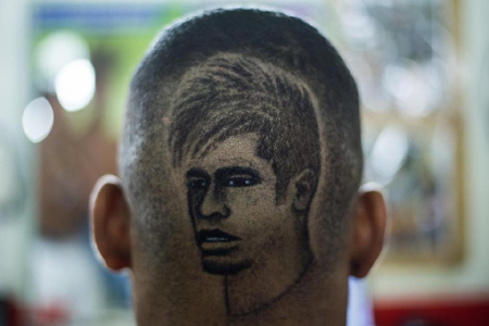 Cơn sốt kiểu tóc có hình Neymar ảnh 1